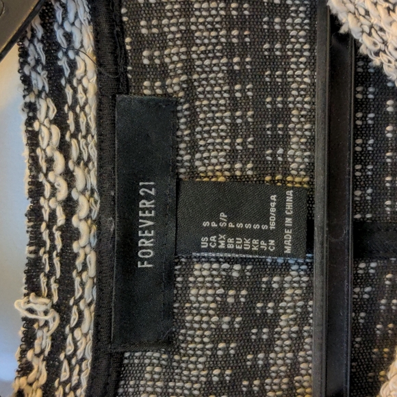 Bouclé knit topper / jacket - Picture 3 of 4